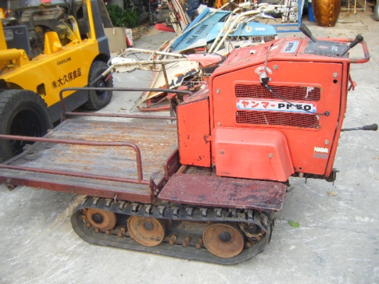 รถบรรทุกเอนกประสงค์ตีนตะข๋าบเดินตาม