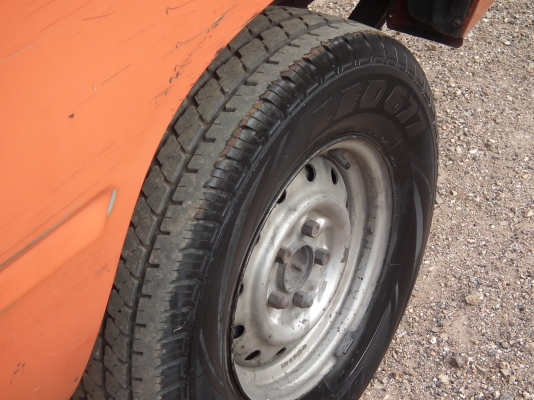 ขายกระโตโยต้า yn 80 ช่วงสั้น 4 ข้อ สภาพ 90\% ทะเบียนเต็มพร้อมโอน รถมือเดียวป้ายแดงครับ ขายกระโตโยต้า yn 80 ช่วงสั้น 4 ข้อ สภาพ 90\% ทะเบียนเต็มพร้อมโอน รถมือเดียวป้ายแดงครับ