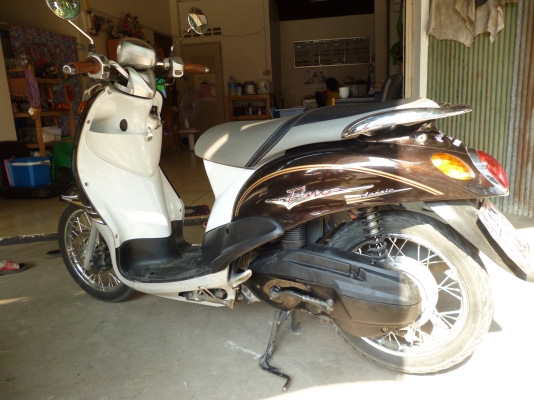 Yamaha Fino ปี50 สีน้ำตาล-ขาว ตัวคลาสสิค