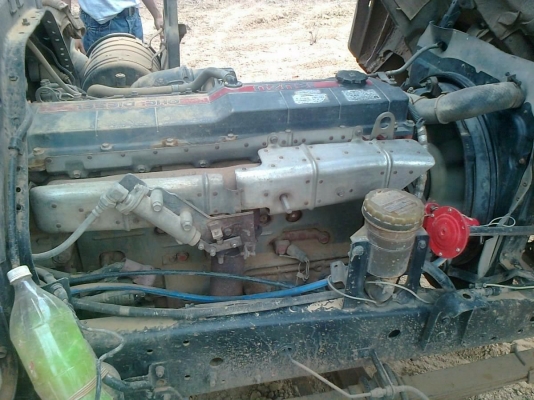 ISUZU ROCKY 195 HP 6HE1 หกล้อดั๊มพ์ ช่วงล่างใหญ่คัชซีสวย ภายในสวยจัด แอร์เย็น พ.เพาเวอร์ ก.ไฟฟ้า เบรคทริ๊ปฟี้ครบ เครื่องแน่นดีแห้งดีไม่มีเยิ้ม กระบะดั๊มพ์เหล็ก 6 ตันยาว 3.60 เมตร ยาง 8.25 ขอบ 16 สภาพดี 70\% พร้อมบรรทุกพร้อมใช้งาน เอกสารทะเบียนภาษีครบพร้อมโ