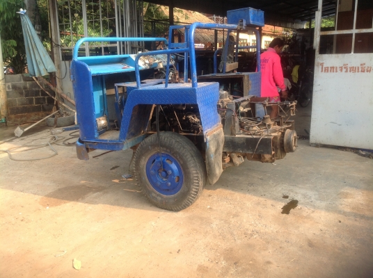 ขาย ด่วน 6 ล้อ หัวตัด พร้อมเครื่อง ถูกๆ เครื่อง ฮีโน่ EH. 100.-6สูบ  145 แรงม้าช่วงหน้าครบ