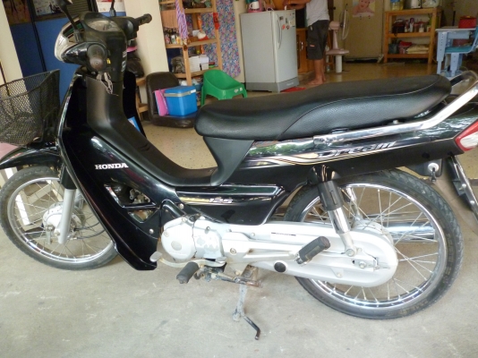 Honda Dream125 ปี50 สีดำ กุญแจใหญ่