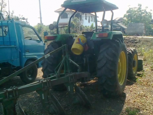 JOHN DEERE 5610 - 2 เพลา รถสวยจัดทั้งคันไม่มีช้ำ เครื่องแห้งแรงดีไม่มีเยิ้ม อุปกรณ์มีครบพร้อม มีใบดันหน้า ผานพรวนดิน 3 เครื่องกับปั๊มแห้งดีมากไม่แตกไม่รั่วซึ่มเลย ระบบไฮดรอลิกส์ใช้งานได้ดีไม่มีปัญหา เอกสารเล่มทะเบียนครบพร้อมโอน ราคาต่อรองได้ครับ