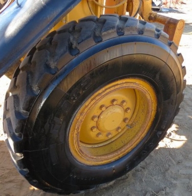 ถึงไทยแล้วครับ 140H SN: 2ZK08136 ปี 2003 สภาพเยี่ยม และไม่แพงครับ