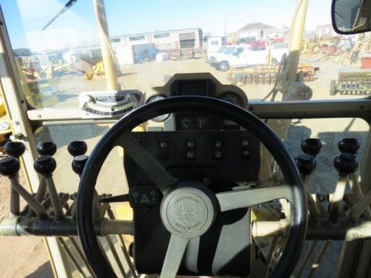 ถึงไทยแล้วครับ 140H SN: 2ZK08136 ปี 2003 สภาพเยี่ยม และไม่แพงครับ