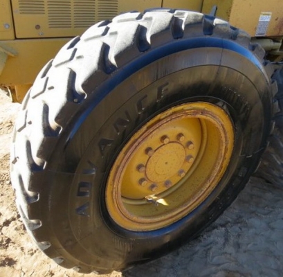 ถึงไทยแล้วครับ 140H SN: 2ZK08136 ปี 2003 สภาพเยี่ยม และไม่แพงครับ