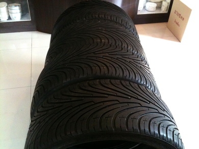 ยาง 22 นิ้วสภาพสมบูรณ์ 4 เส้น พร้อมใส่วิ่งได้เลย ยาง 22 นิ้วสภาพสมบูรณ์ 4 เส้น พร้อมใส่วิ่งได้เลย