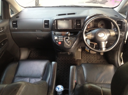 TOYOTA, WISH 2.0 Q ปี 2005 สีบรอนเงิน เกียร์ออโต้