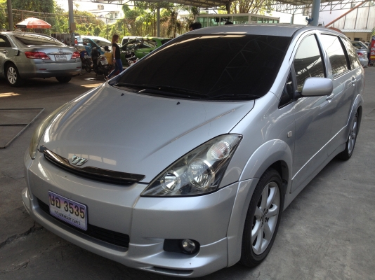TOYOTA, WISH 2.0 Q ปี 2005 สีบรอนเงิน เกียร์ออโต้