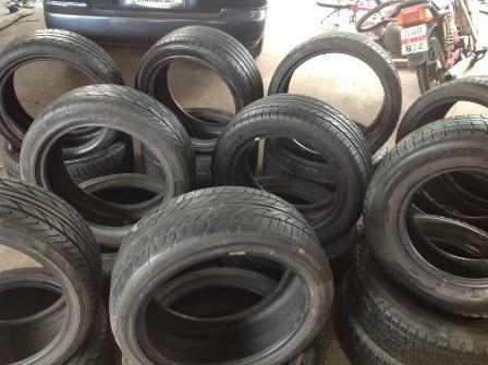 ขายเหมาค่ะ ยางสภาพดีขายถูกๆ ทั้งหมดนี้ 10,000 บาท ดูซีรี่ยางข้างในค่ะ มีทั้งหมด 19 เส้น