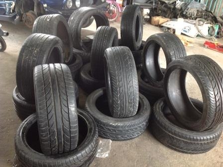 ขายเหมาค่ะ ยางสภาพดีขายถูกๆ ทั้งหมดนี้ 10,000 บาท ดูซีรี่ยางข้างในค่ะ มีทั้งหมด 19 เส้น