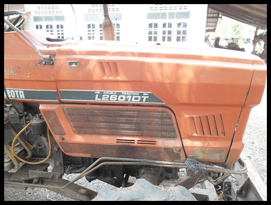 รถไถคูโบต้า 26 แรง 2เพลา สภาพดี น่าใช้