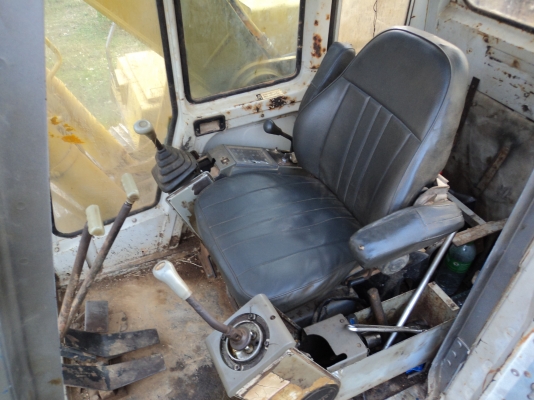 ขาย kobelco 200 mark 2 รถทำงานอยู่จังหวัดพะเยา  ต่อรองได้ 640,000 บาท ( พร้อมรถขนส่ง ) โทร 090-1311988