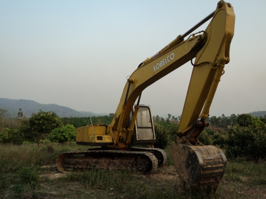 ขาย kobelco 200 mark 2 รถทำงานอยู่จังหวัดพะเยา  ต่อรองได้ 640,000 บาท ( พร้อมรถขนส่ง ) โทร 090-1311988
