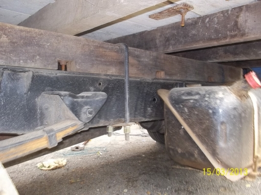 ขายรถ4ล้อกลางอิซูสุ  TL  74แรงม้า   เกียร์สายสั้น  คัชซีสวย