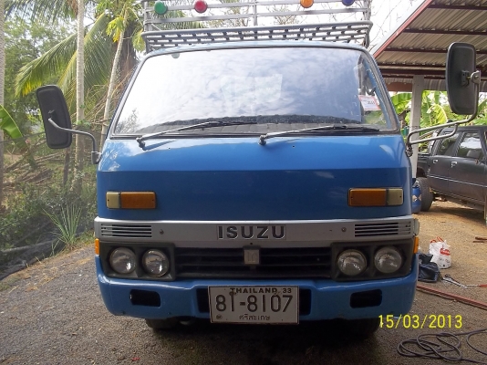 ขายรถ4ล้อกลางอิซูสุ  TL  74แรงม้า   เกียร์สายสั้น  คัชซีสวย