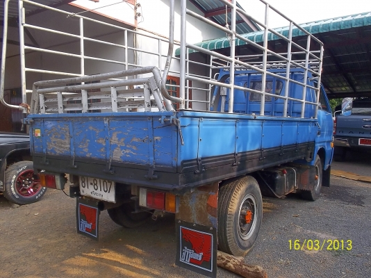 ขายรถ4ล้อกลางอิซูสุ  TL  74แรงม้า   เกียร์สายสั้น  คัชซีสวย