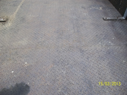 ขายรถ4ล้อกลางอิซูสุ  TL  74แรงม้า   เกียร์สายสั้น  คัชซีสวย