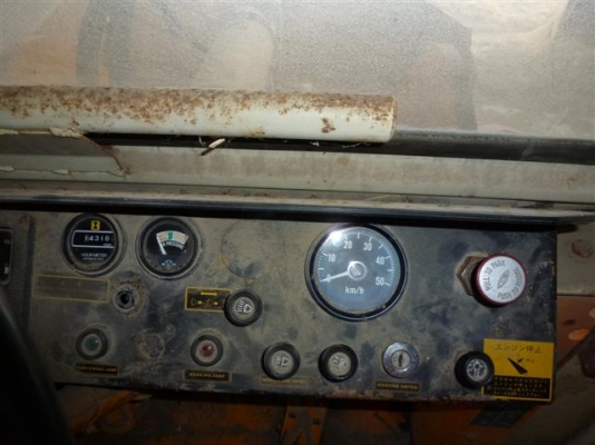 530-10152รถตักล้อยางKOMATSUรถจอดที่(CSนวนคร)แล้วครับ