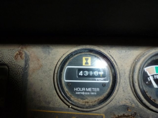 530-10152รถตักล้อยางKOMATSUรถจอดที่(CSนวนคร)แล้วครับ