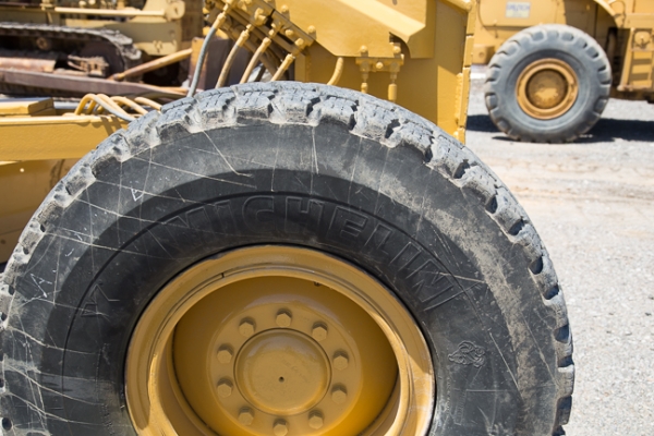 รถเกรด 140G