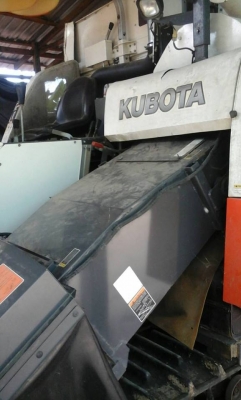 ขายรถเกี่ยว คูโบต้า Dc95พลัส ปี56 สภาพเดิมสวย เอกสารเล่มทะเบียนครบ พร้อมทำงาน