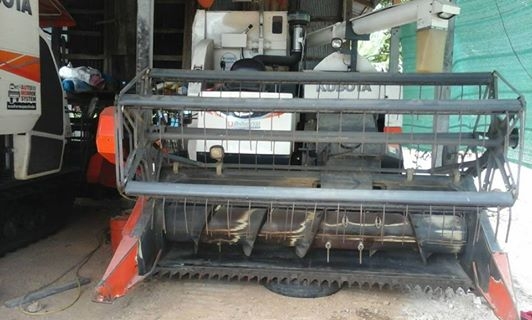 ขายรถเกี่ยว คูโบต้า Dc95พลัส ปี56 สภาพเดิมสวย เอกสารเล่มทะเบียนครบ พร้อมทำงาน