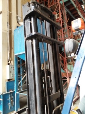 โฟร์คลิฟท์ โคมัตสุ 2.5 ตัน งาสูง 6 เมตร ยาว 1.25 เมตร เกียร์ออโต้