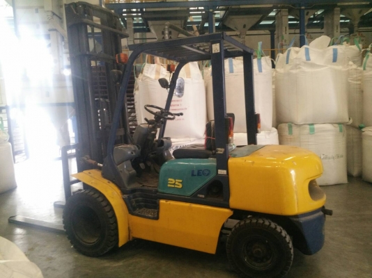 โฟร์คลิฟท์ โคมัตสุ 2.5 ตัน งาสูง 6 เมตร ยาว 1.25 เมตร เกียร์ออโต้