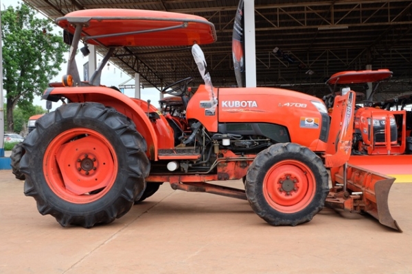 รถไถ L4708ใบมีด + ผาน 1 ตัว ดาวน์ 5,000 บาท โทร089-0111624