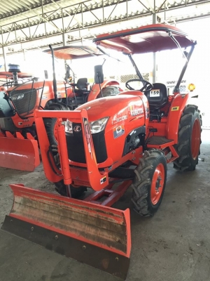 หลุดจอง รถไถคูโบ้ตามือสอง ดาวน์ 20000 บาท รุ่น L3008 พร้อมใบดันหน้าคานล่าง หลุดจอง รถไถคูโบ้ตามือสอง ดาวน์ 20000 บาท รุ่น L3008 พร้อมใบดันหน้าคานล่าง