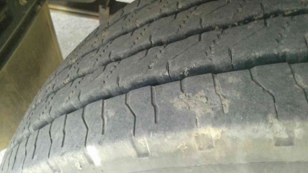 รถอีซูซุ 6 ล้อดั้ม FRR 210 แรงม้า ปี 56. , ( รถวิ่ง 7x,xxx กม. ) สนใจติดต่อ 081 - 6079515
