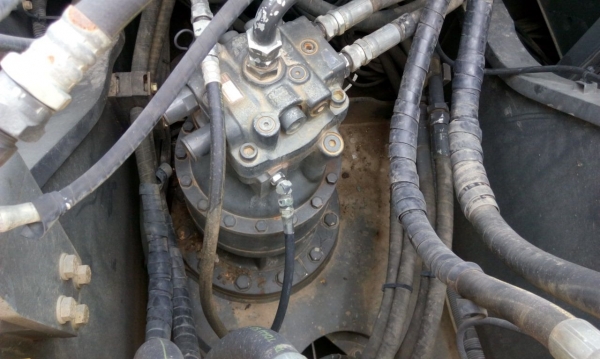 รถขุด SUMITOMO SH200-5 รถนำเข้า100\%ไม่เคยใช้งานในไทย