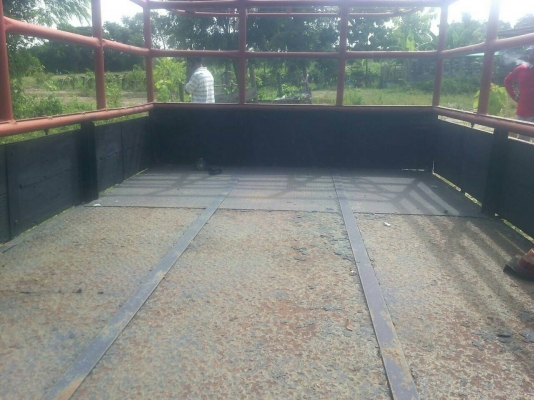 ขายเทเลอร์ลากพืชผลทางการเกษตร