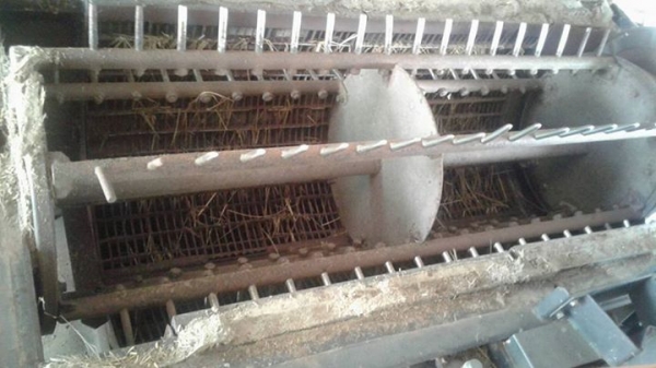 ขายรถเกี่ยว คูโบต้า DC  60 PLUS  นิ้วสปริง  ปี 54  รุ่นหายากมากครับ  รถสวย  ด่วยนะครับ  ใครที่มองหาและกำลังตัดสินใจ คันนี้ด่วนครับ