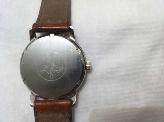 นาฬฺิกาข้อมือวินเทจจากยุโรป