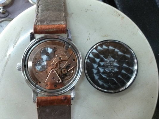 นาฬฺิกาข้อมือวินเทจจากยุโรป