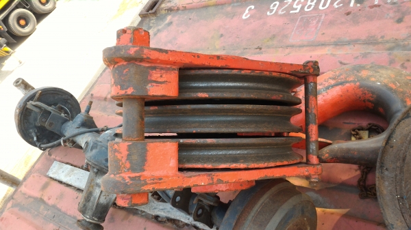 hook(รอกใหญ่) เครน20-25 ตัน ขาย 25,000 บ.ดูของชลบุรี ติดต่อ 0845330084