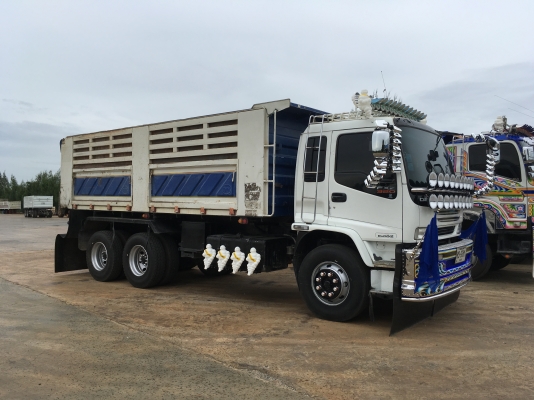 ขายเดกก้า320 ปี50 ดั้มสามมิตร มีระบบลากจูง รถสวยพร้อมใช้ เดิมบาง