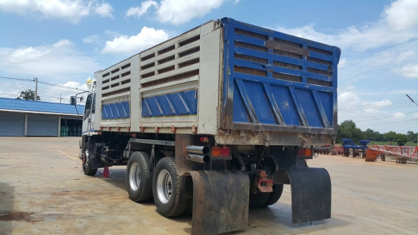 ขายเดกก้า320 ปี50 ดั้มสามมิตร มีระบบลากจูง รถสวยพร้อมใช้ เดิมบาง