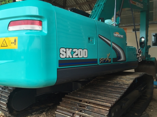ขายรถแบ็คโฮ KOBELCO SUPER Xm SK200 ทำงานน้อย ขายรถแบ็คโฮ KOBELCO SUPER Xm SK200 ทำงานน้อย
