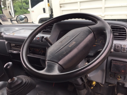 ขาย6ล้อISUZU NKR120แรงฝาขาว หัวการ์ตูน ป้ายเล็กไม่ติดเวลา