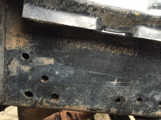 ขาย6ล้อISUZU NKR120แรงฝาขาว หัวการ์ตูน ป้ายเล็กไม่ติดเวลา