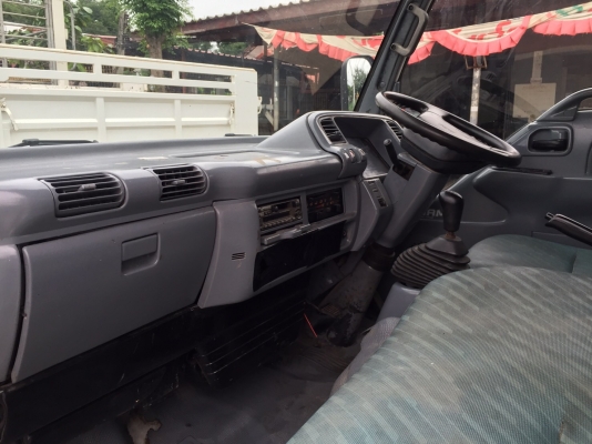 ขาย6ล้อISUZU NKR120แรงฝาขาว หัวการ์ตูน ป้ายเล็กไม่ติดเวลา