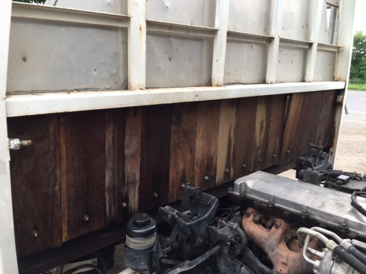 ขาย6ล้อISUZU NKR120แรงฝาขาว หัวการ์ตูน ป้ายเล็กไม่ติดเวลา