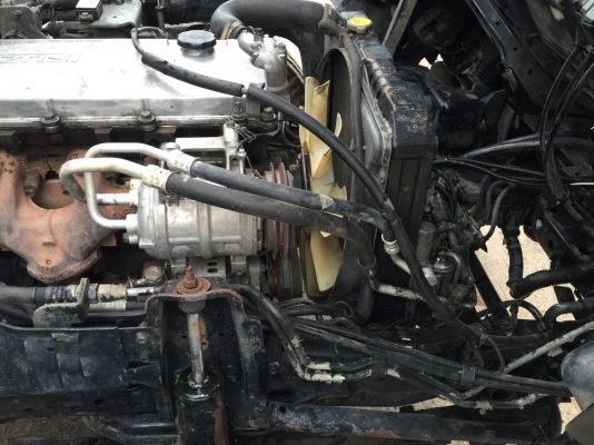 ขาย6ล้อISUZU NKR120แรงฝาขาว หัวการ์ตูน ป้ายเล็กไม่ติดเวลา