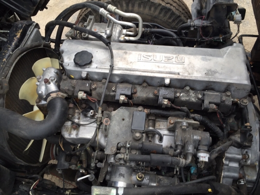 ขาย6ล้อISUZU NKR120แรงฝาขาว หัวการ์ตูน ป้ายเล็กไม่ติดเวลา