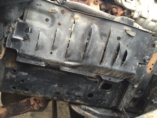 ขาย6ล้อISUZU NKR120แรงฝาขาว หัวการ์ตูน ป้ายเล็กไม่ติดเวลา