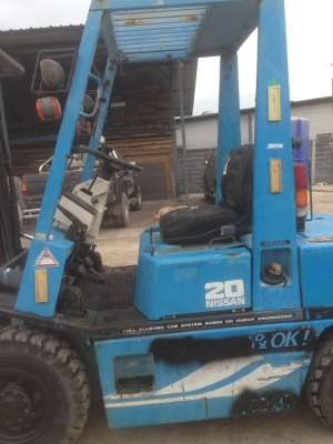 รถยกดีเซล นิสสัน SD25 2.5 ตัน สูง 4.5 เมตร เกีย์รออโต้