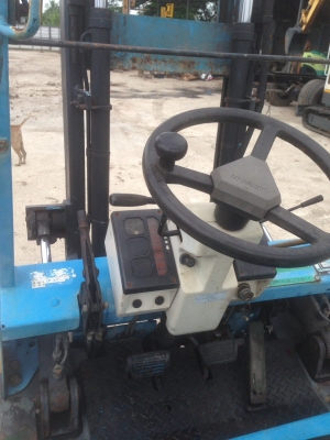 รถยกดีเซล นิสสัน SD25 2.5 ตัน สูง 4.5 เมตร เกีย์รออโต้